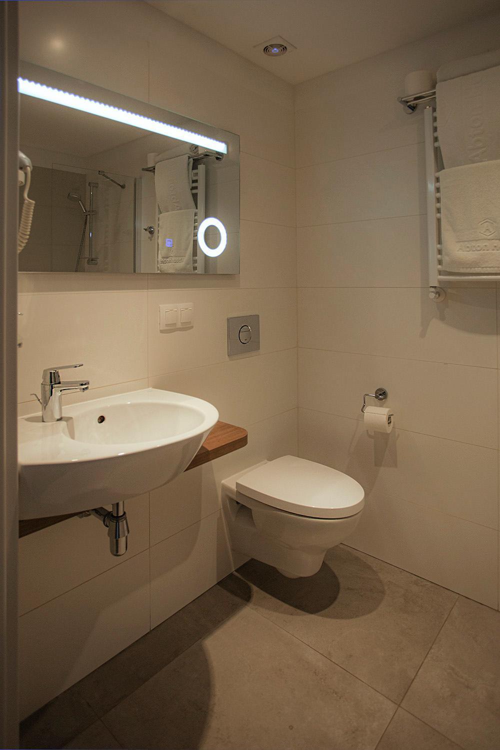 Abton Hotell 3*